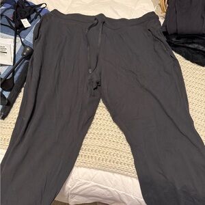 Lululemon Athletica Black Sweatpants with Adjustable Fit